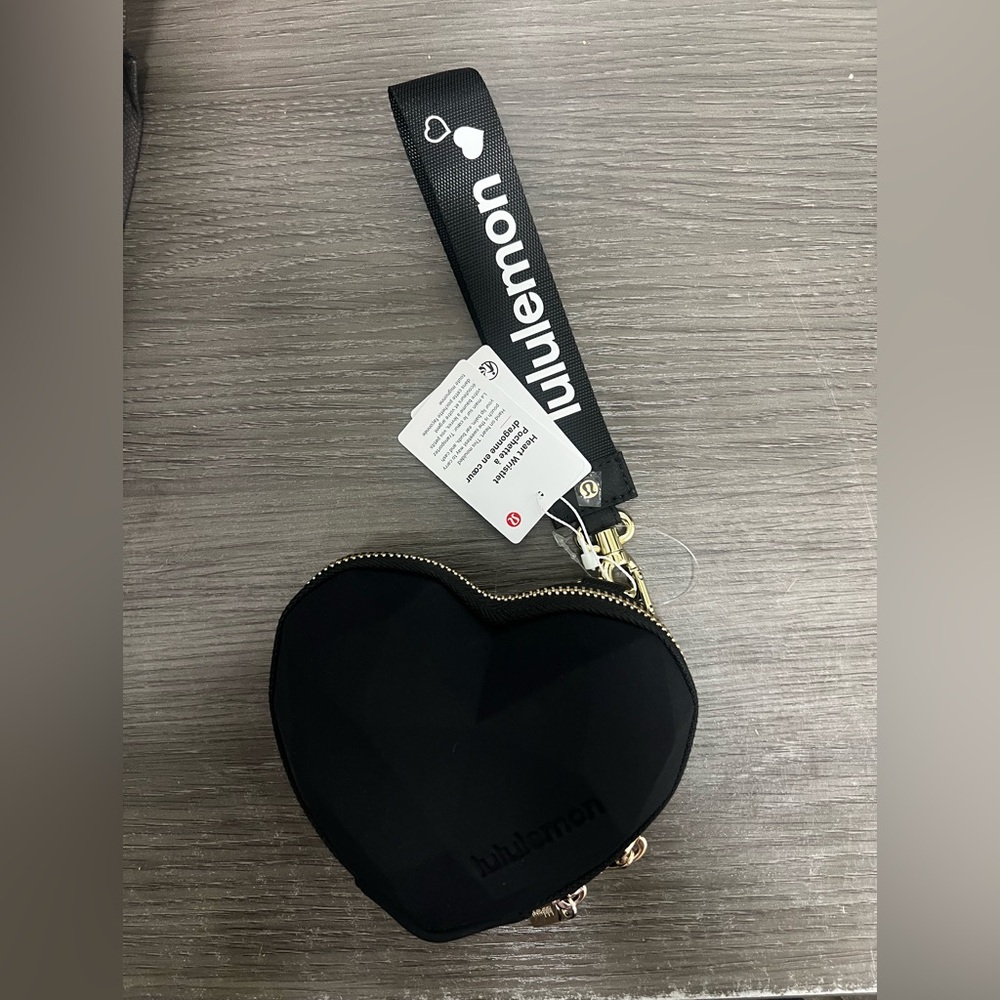 NWT lululemon athletica Black Heart Wristlet